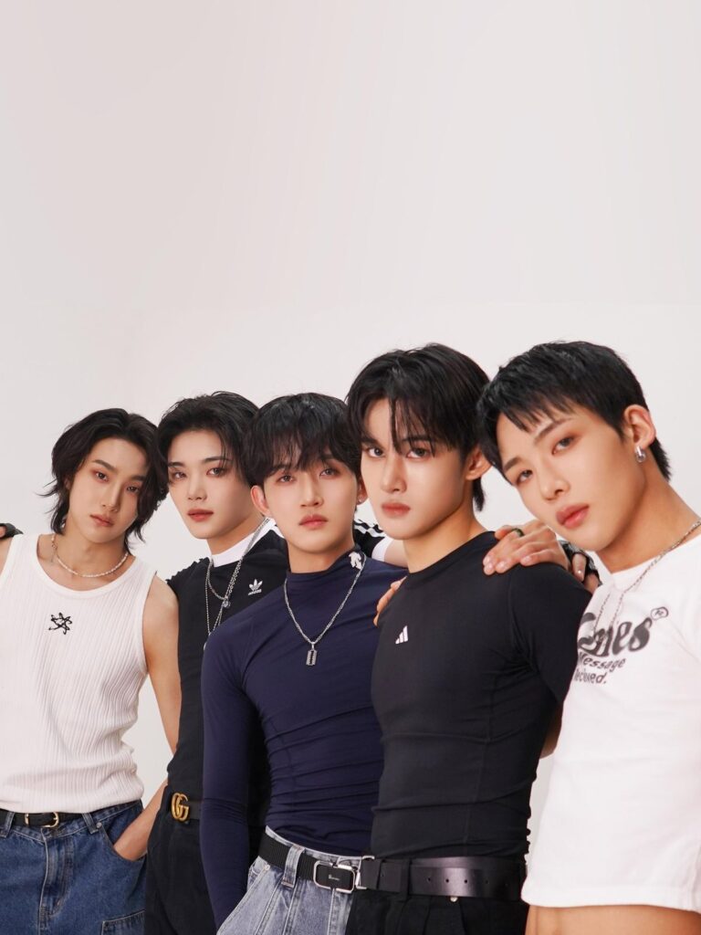 1VERSE K pop Group Featuring North Korean Defectors Debuts