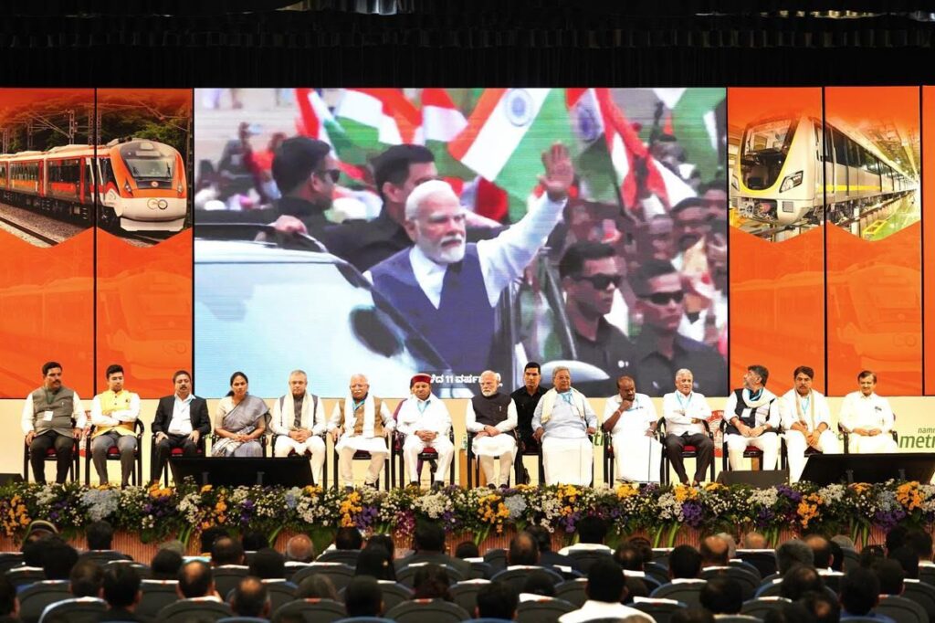 Modi Flags Off Bengaluru’s Namma Metro Yellow Line, Vande Bharat Express 1 Modi Flags Off Bengaluru’s Namma Metro Yellow Line, Vande Bharat Express