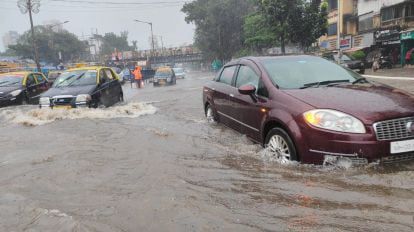 Heavy Rain Batters Mumbai for Third Day, Waterlogging Disrupts Traffic 1 Heavy Rain Batters Mumbai for Third Day, Waterlogging Disrupts Traffic