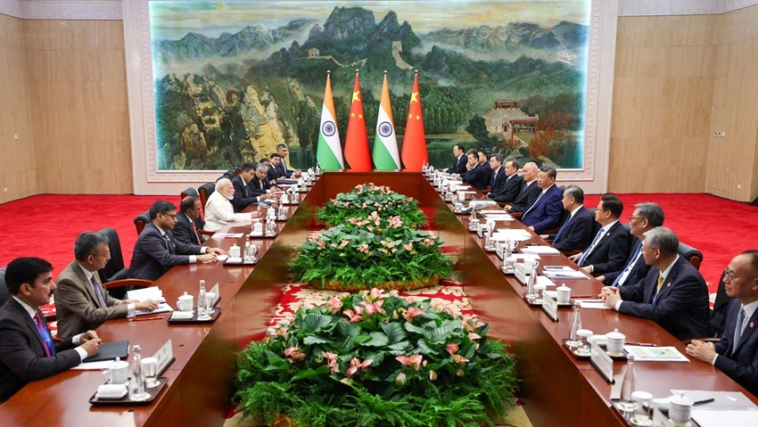 Prime Minister Modi Holds Bilateral Talks with Chinese President Xi Jinping on SCO Summit in Tianjin 1 PM Modi Meets Xi Jinping in Tianjin Border Peace, Trade, and SCO Summit Ties Discussed