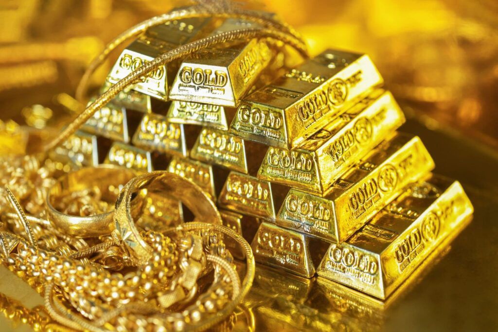 Gold, Silver Prices Hit Record Highs Amid US Tariff Concerns and Fed Rate Cut Hopes 1 Gold, Silver Prices Hit Record Highs on US Tariff Woes, Festive Demand