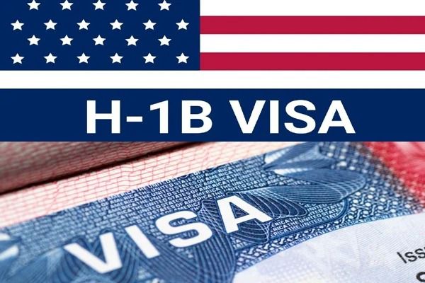 Trump Imposes $100,000 H-1B Visa Fee: Indians Hit Hardest 1 Trump Imposes $100,000 H-1B Visa Fee
