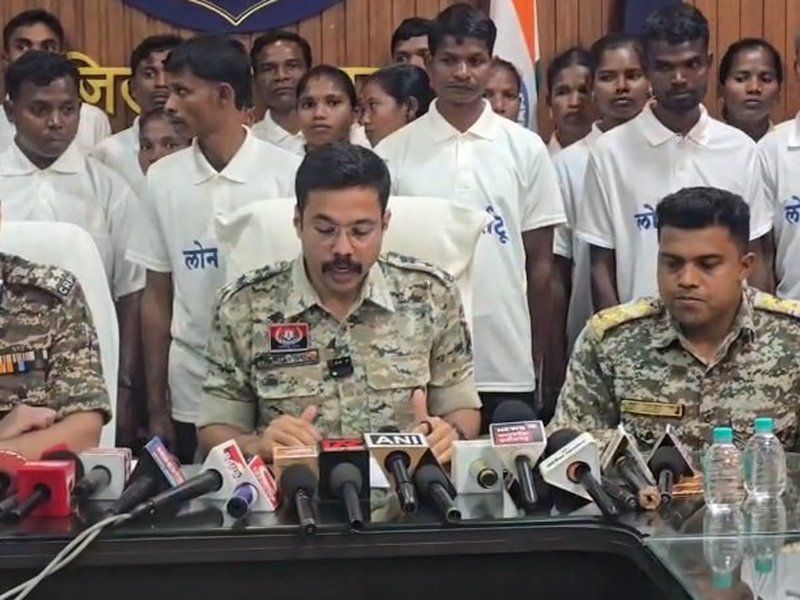 37 Maoists Surrender in Dantewada: Major Blow to Insurgency in Bastar 1 37 Maoists Surrender in Dantewada: Major Blow to Insurgency in Bastar