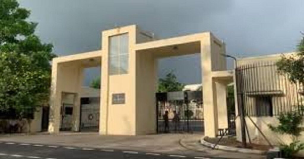 Tripura Lok Bhavan Opens to Public Every Saturday<br> 1 Tripura Lok Bhavan Opens to Public Every Saturday