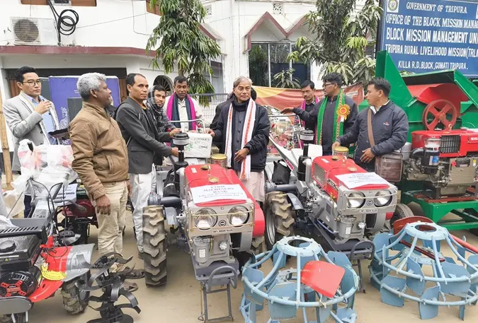 159 Farmers Receive Modern Farm Equipment Under SMAM Scheme in Killa