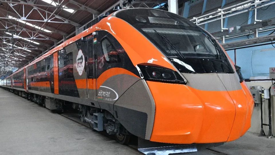 1st Vande Bharat Sleeper Train Guwahati-Howrah in Jan