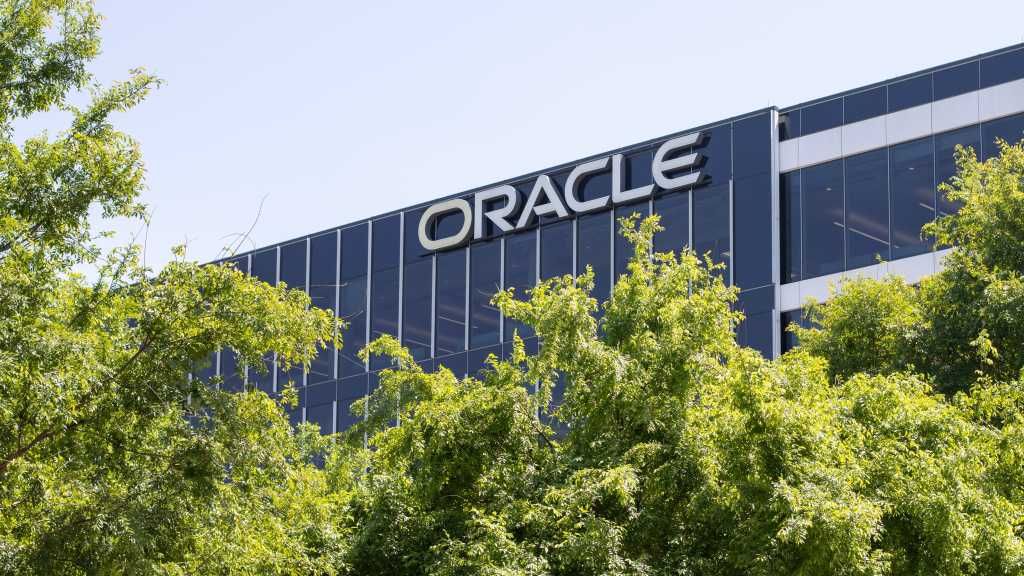 Oracle Plans Up to 30000 Job Cuts for AI Expansion