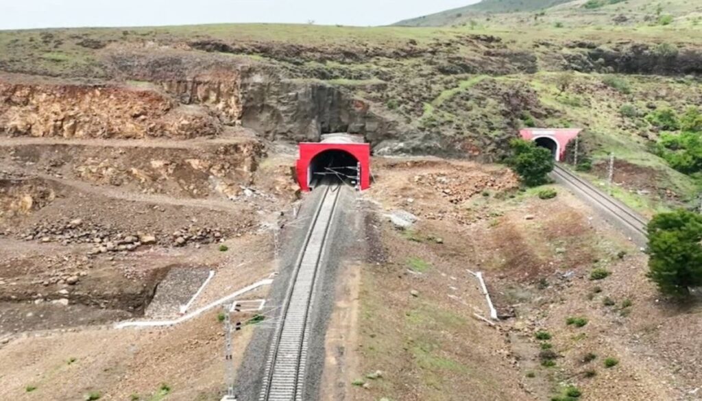 PM GatiShakti: Centre Reviews Key Infra Projects 1 PM GatiShakti: Centre Reviews Key Infra Projects